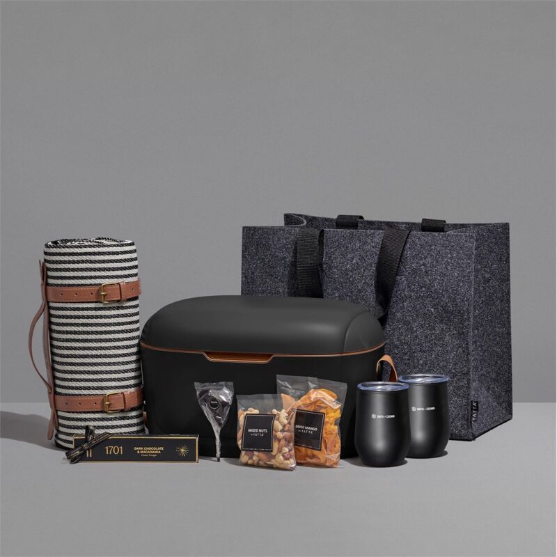 Yatta Sophisticated Soiree Hamper (Black)